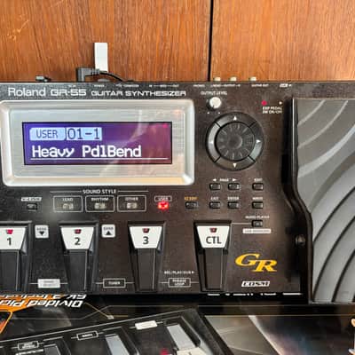 Roland GR-55 gr-55gk Guitar Synth w/ box, GK-3 Pickup, GK cable, power supply image 2