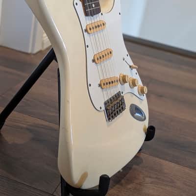 Fender Stratocaster 1986 - White 40 years old Great Sound image 3