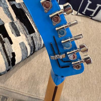 Kramer Gibson USA Music Yo 1984/5150 2006 Blue stripes Frankenstein custom “EVH” image 7