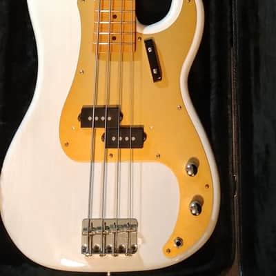 Fender AVRI '57 Precision W/Vintage Warmoth Neck 2017 Translucent White image 3