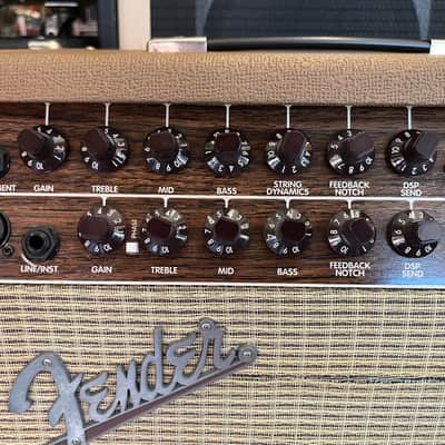 Fender Acoustic SFX acoustic guitar amp - Brown image 2