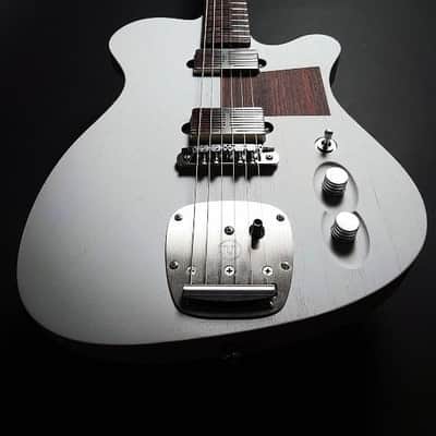 Tao Guitars T-Bucket "Cedar Beach" Grey/Red, Mastery Vibrato & Bridge 2020/NEW (Authorized Dealer) image 5