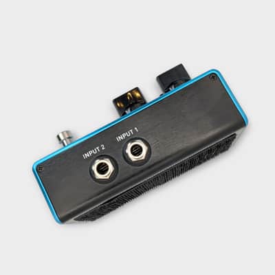 Source Audio Lunar Phaser 2010s - Blue image 4