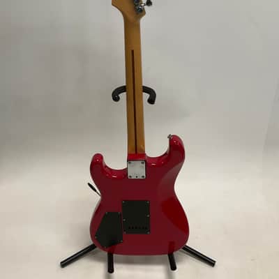 Vintage 1986 Squier Contemporary Fender Stratocaster Electric Guitar Red Japan image 3