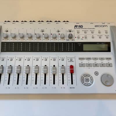 Zoom R16 Digital Multitrack Recorder image 1