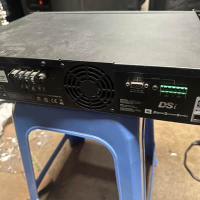 Crown DSi 1000 Digital Screen Series 2-Channel Power Amplifier 2010s - Black and Silver image 2