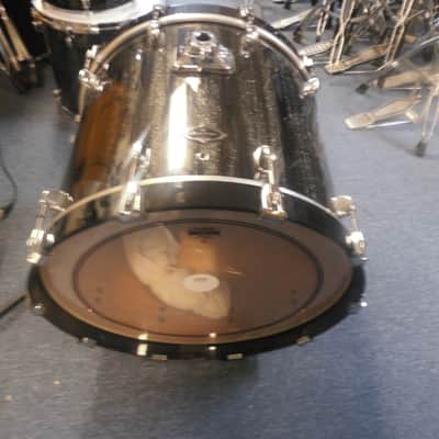 Tama starclassic performer bubbinga 22 dia by 17 bass drum image 4
