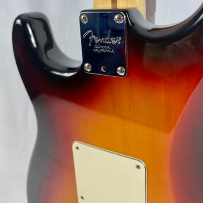Fender USA Standard Stratocaster W/ OHSC 2008 - 3 Color Sunburst image 14