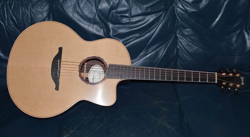 Hsienmo F Model- Rosewood 2026 - Satin Sheen image 1