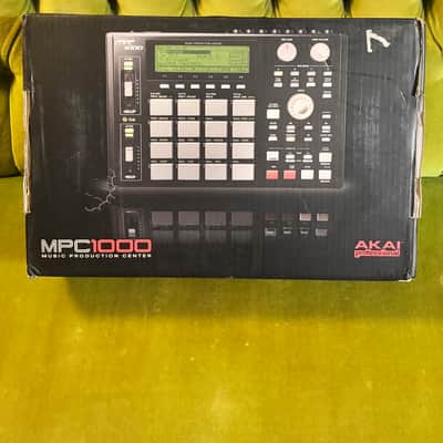Akai MPC1000 Music Production Center 2004 - 2013 - Black