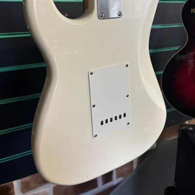 Squier Pro-Tone Stratocaster Olympic White 1997 Electric Guitar image 16