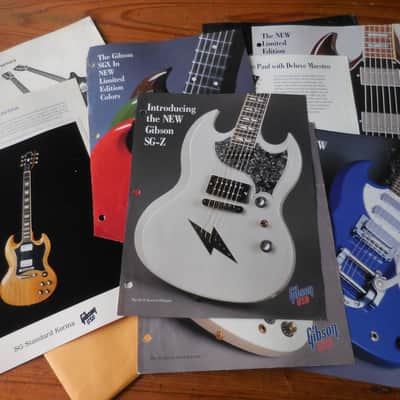 60 Pieces Gibson Guitar Dealer Catalog  Items  1990's-2000 MANY RARE MODELS Dealer Color Promos image 4