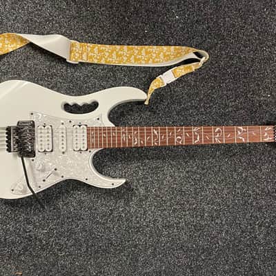 Ibanez JEMJR White w/ Upgraded Pickguard – Steve Vai Style image 1