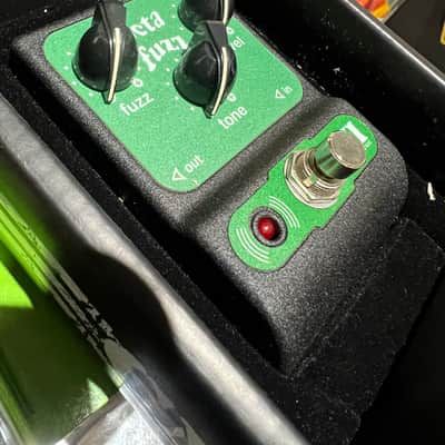 Castledine Electronics Olympic Fuzz “Hoochie's Fuzz” (Serial #001