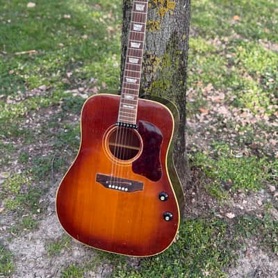 Gibson J-160E 1969 Sunburst image 1