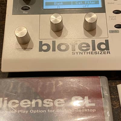 Waldorf Blofeld Desktop Synthesizer white + SL License image 2