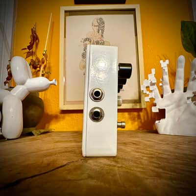 Electro-Harmonix Mel9 Tape Replay Machine 2016 - Present - White image 6