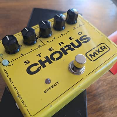 Immagine MXR M134 Stereo Chorus 2004 - Present - Yellow - 3