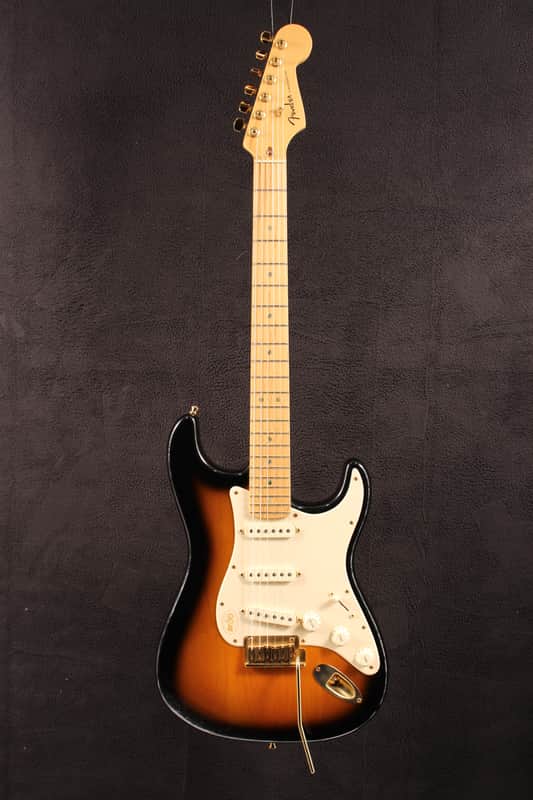 Fender 50th Anniversary American Deluxe Stratocaster Sunburst 2004