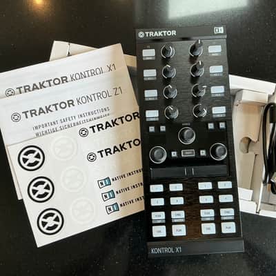 Native Instruments Traktor Kontrol X1 2010s - Black image 7