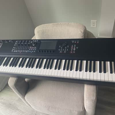 Yamaha MODX M8 88-Key 16-Voice Synthesizer 2025 - Present - Black image 3