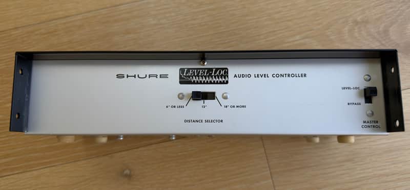 Shure M62 Level Loc Audio Level Controller Limiter 1967 - 1977 - Silver image 1