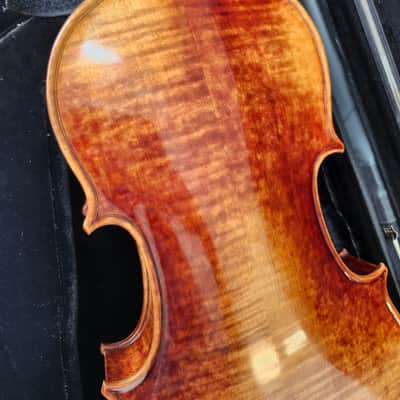 Mint Open Box Krutz 400 Series Model A840 15.5" Step Up Viola w/ Case and Bow image 8