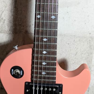 Gibson Les Paul Vixen 2006 Coral image 4