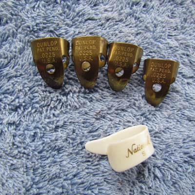 Dunlop Metal Fingerpicks And National Thumb Pick 4 Dunlop .0225 Fingerpicks & 1 Small National Thumbpick image 1