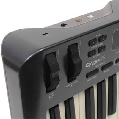 M-Audio Oxygen 25 mkIII USB MIDI Controller USED image 5