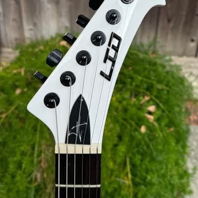 ESP LTD Snakebyte 2021 - Snow White image 2