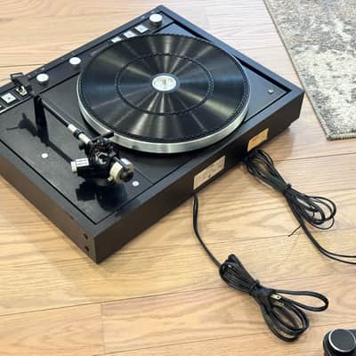 Thorens TD-126 MKIII Electronic Belt Drive Turntable ~FULLY SERVICED~ LOOK ! image 6