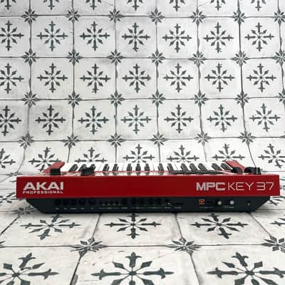 Akai MPC Key 37 Standalone Workstation Synthesizer image 5