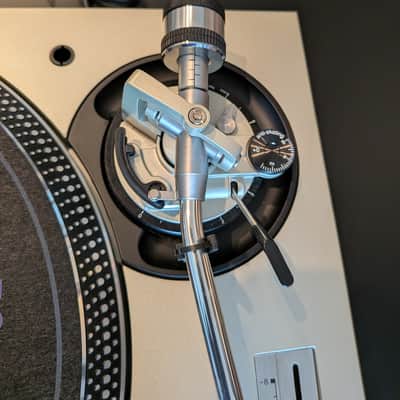 [Pair] Technics SL-1200MK5 Turntable - Silver image 6