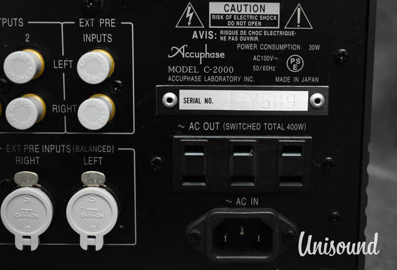 Accuphase C-2000 Stereo Preamplifier Control Center in Excellent