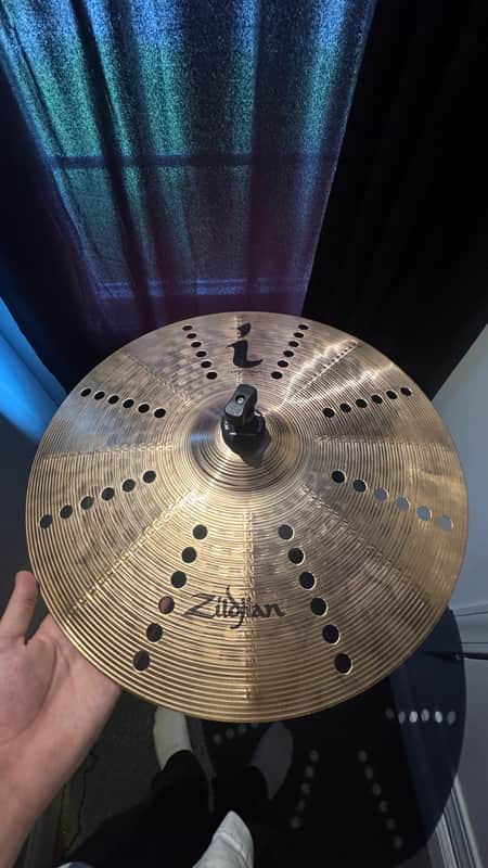 Zildjian I Series 17" Trash Crash - Lathed image 1