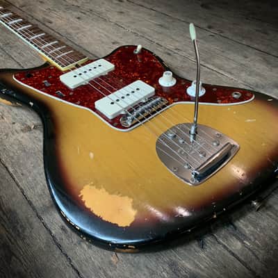 1969 Fender Jazzmaster in Sunburst finish and hard shell case image 10