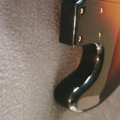 Fender Vintera '70s Jazz Bass Body 2012 3-Color Sunburst image 8