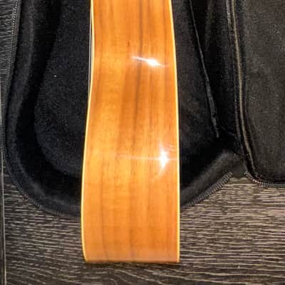Makaio MKC-10 Koa Concert Ukulele - Natural Excellent image 14