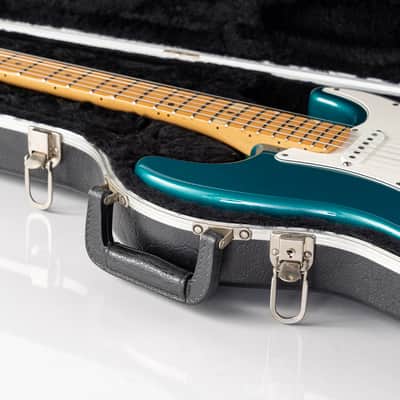 USED 1995 Fender American Standard Limited Edition Stratocaster Electric Guitar - Ocean Turquoise with Matching Headstock image 23