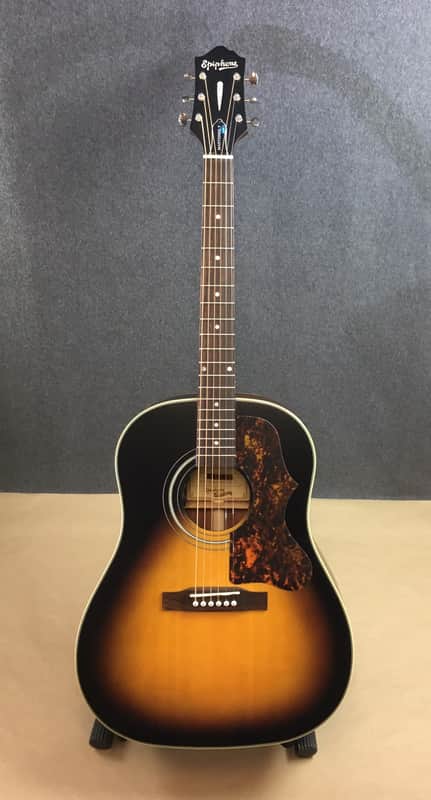 Epiphone マスタービルド　AJ-45 ME /EBギブソンケース付 Review: Epiphone Masterbilt AJ-45ME is a Modern-Day Workhorse with