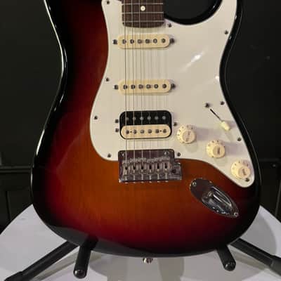 Fender American Standard Stratocaster with Rosewood Fretboard 2015  - 3-Color Sunburst image 2