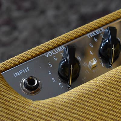 2026 Fender Blues Junior LTD Lacquered Tweed Combo Amp image 7