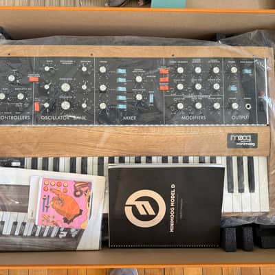Moog Minimoog Model D Tribute Edition image 10