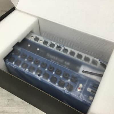 Soundcraft Ui24R 24-Channel Digital Mixer/USB Recorder with Wireless Control image 2