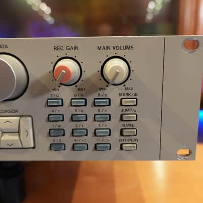 Akai S3000XL Sampler - New high-contrast LED-backlit display! image 7