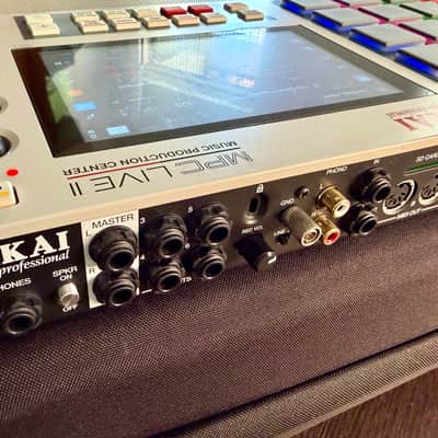 Akai MPC Live II Retro Edition – Fully Loaded (SSD 1TB + Case + Decksaver) image 5