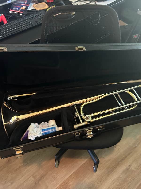 C.G. Conn 88HTO Early 2000’s - Clear lacquer, red brass bell image 1