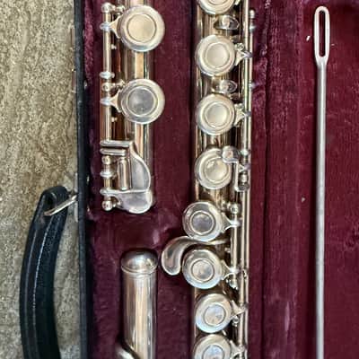 Armstrong 104 Student Model  Flute image 2