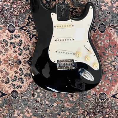 Fender Squier Stratocaster MIK 1990s black relic w/ Bootstrap pickups image 3